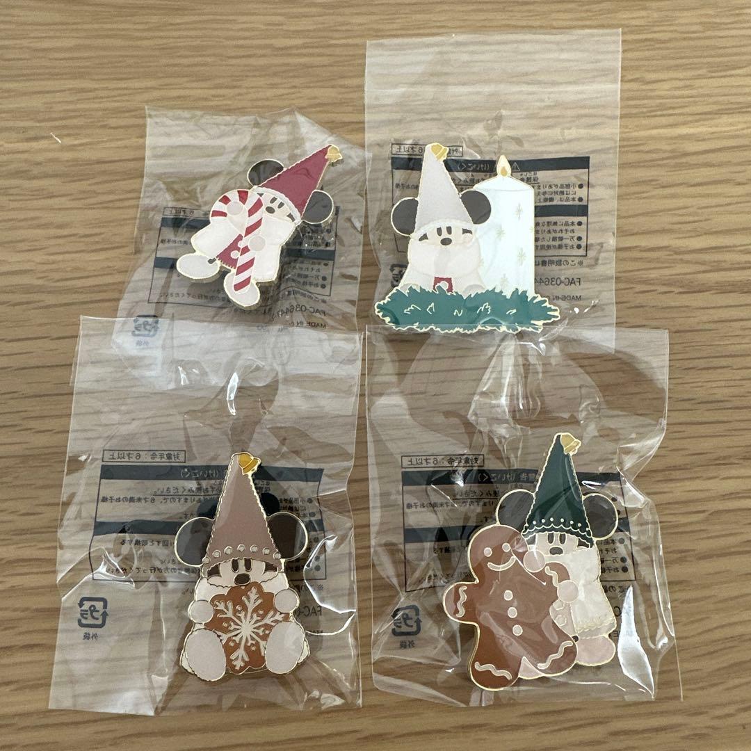 リルリンリン クリスマス ピンバッジ 4個セット 2024】ディズニー