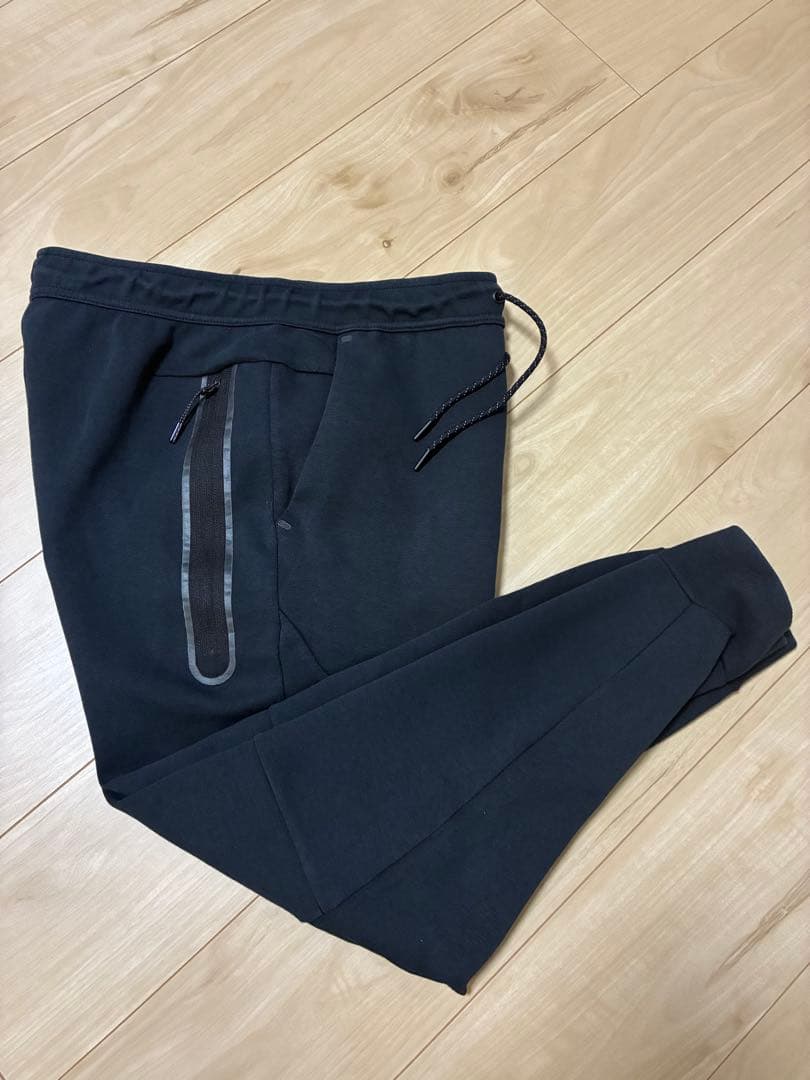 ナイキテックフリース　セットアップ　上下　ブラック　Mサイズ　黒タグ　国内正規品