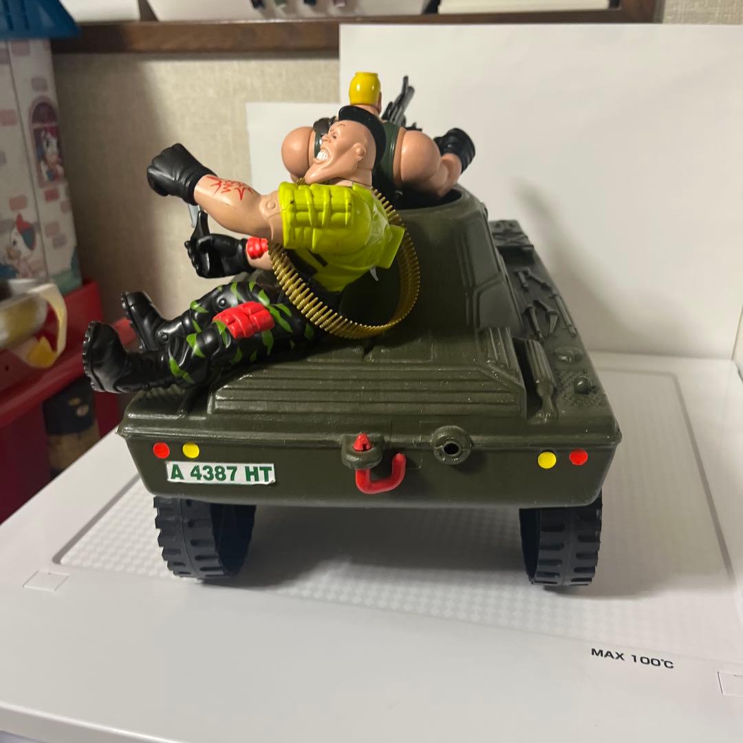 スモールソルジャーズ　ブリック.バズーカ＆ニック.ニトロ　+走行タンク