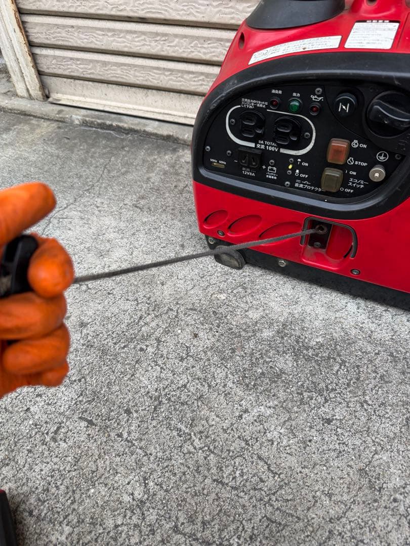 整備済み』新ダイワ900M インバーター発電機 防災 動作確認済釣り キャンプ