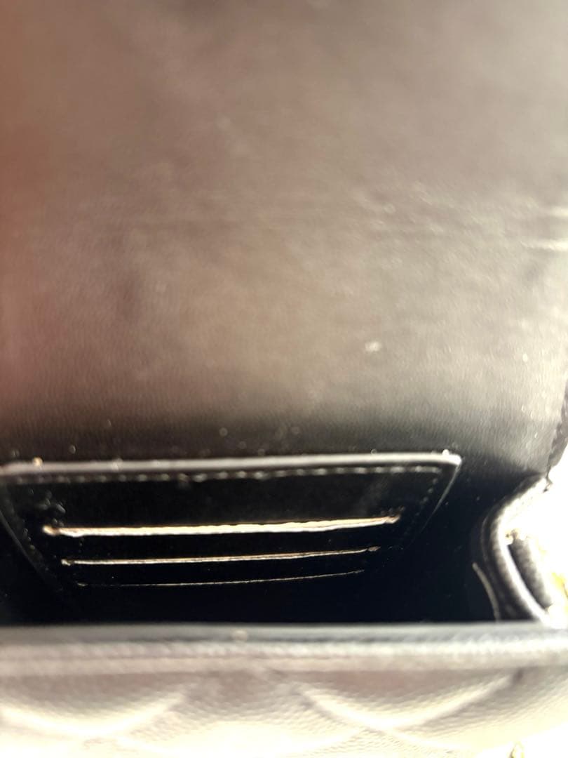 CHANEL ノベリティー　スマホ　ショルダーバック