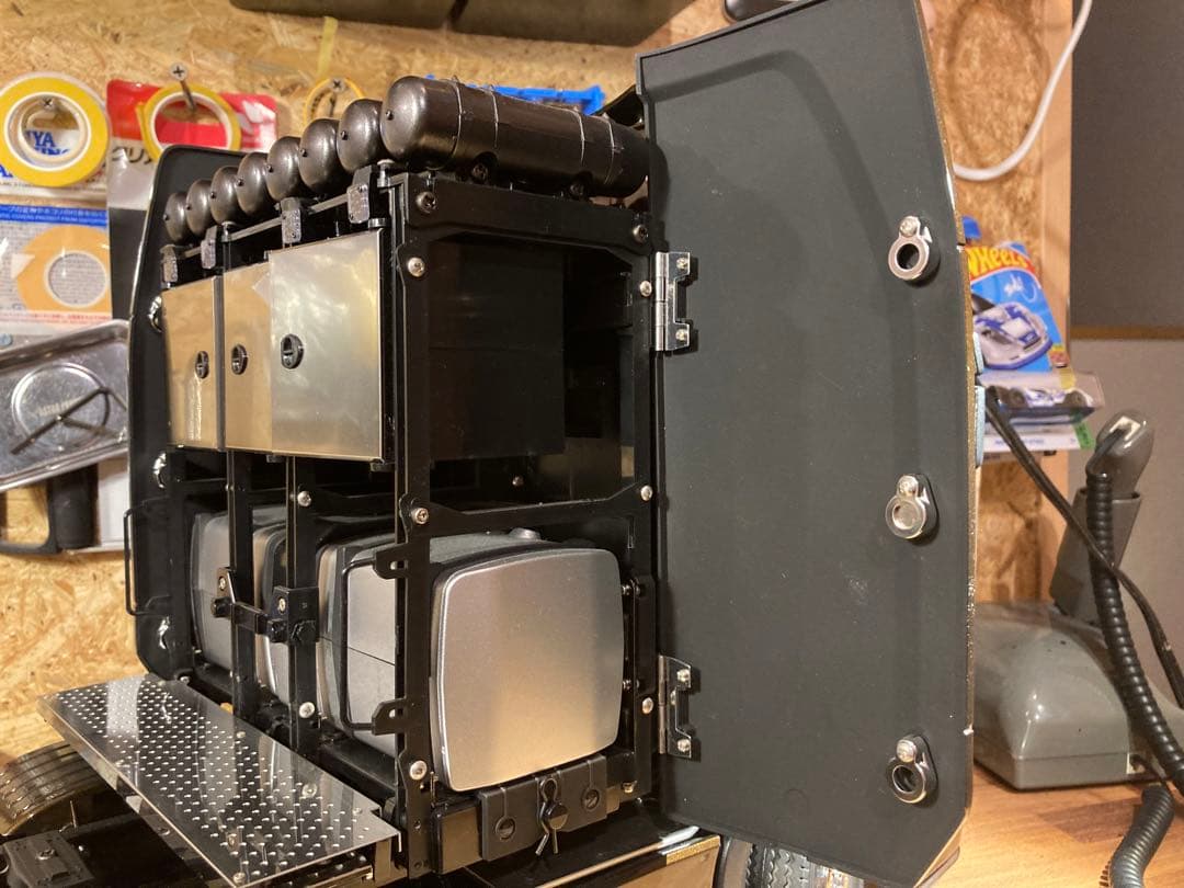 タミヤスカニア8×4 BMW B09マラケシュブラウンウレタン鏡面塗装仕上げ