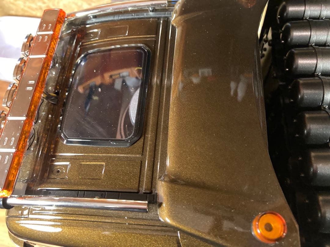 タミヤスカニア8×4 BMW B09マラケシュブラウンウレタン鏡面塗装仕上げ