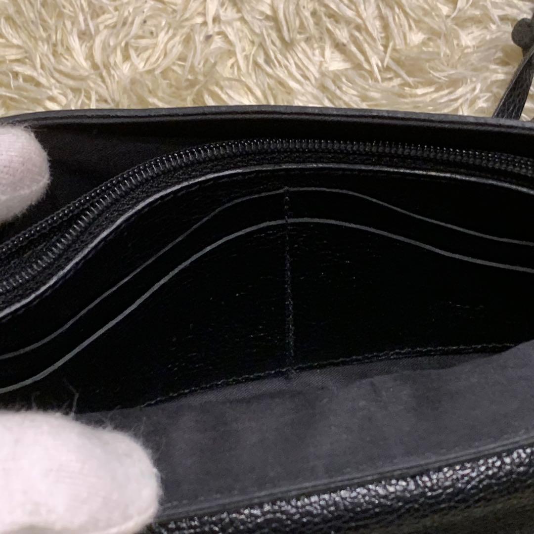 極美品✨イルビゾンテ ショルダーウォレット ブラック ロゴ レザー 革