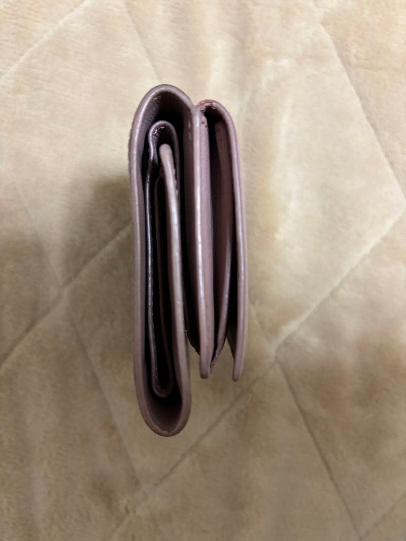 ロエベ三つ折り財布