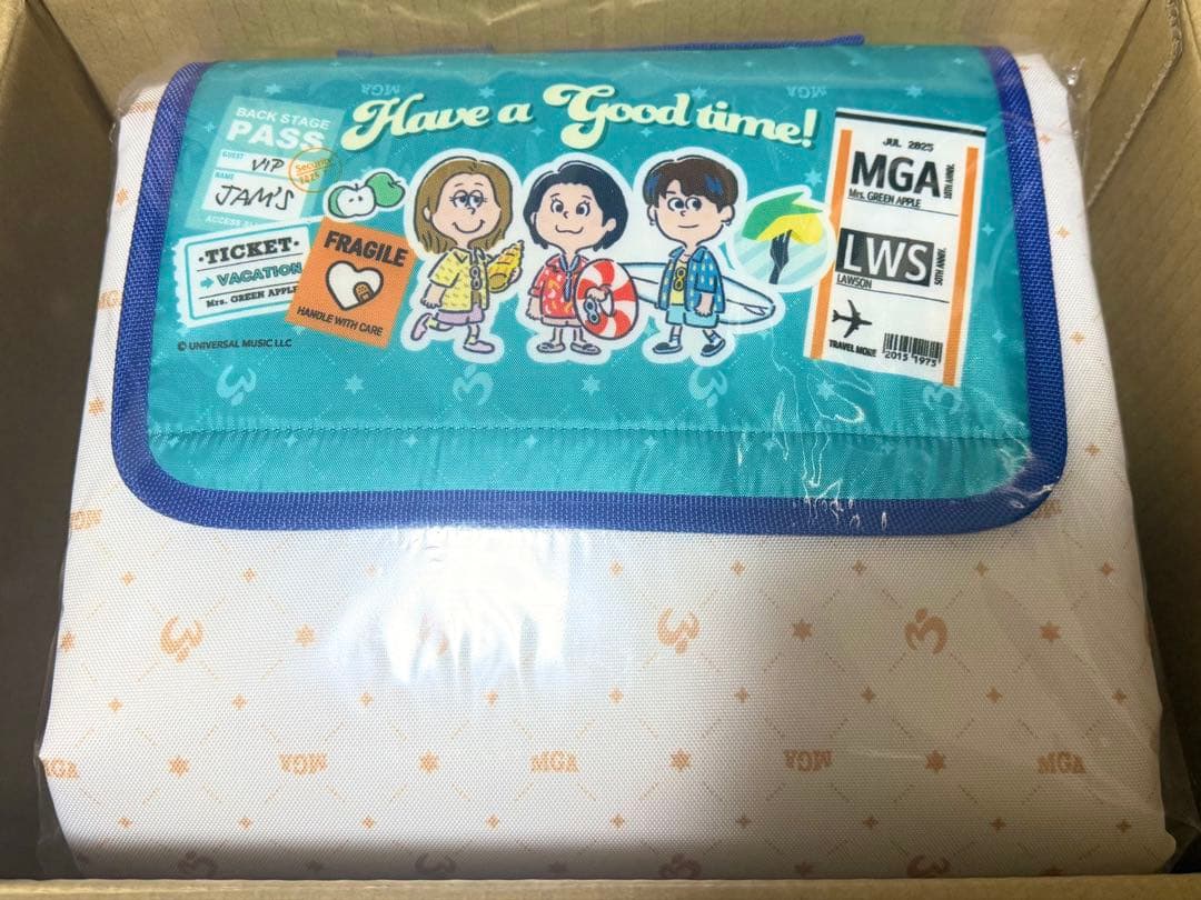 ミセス/ Mrs. GREEN APPLE】レジャーシート ローソン - メルカリ