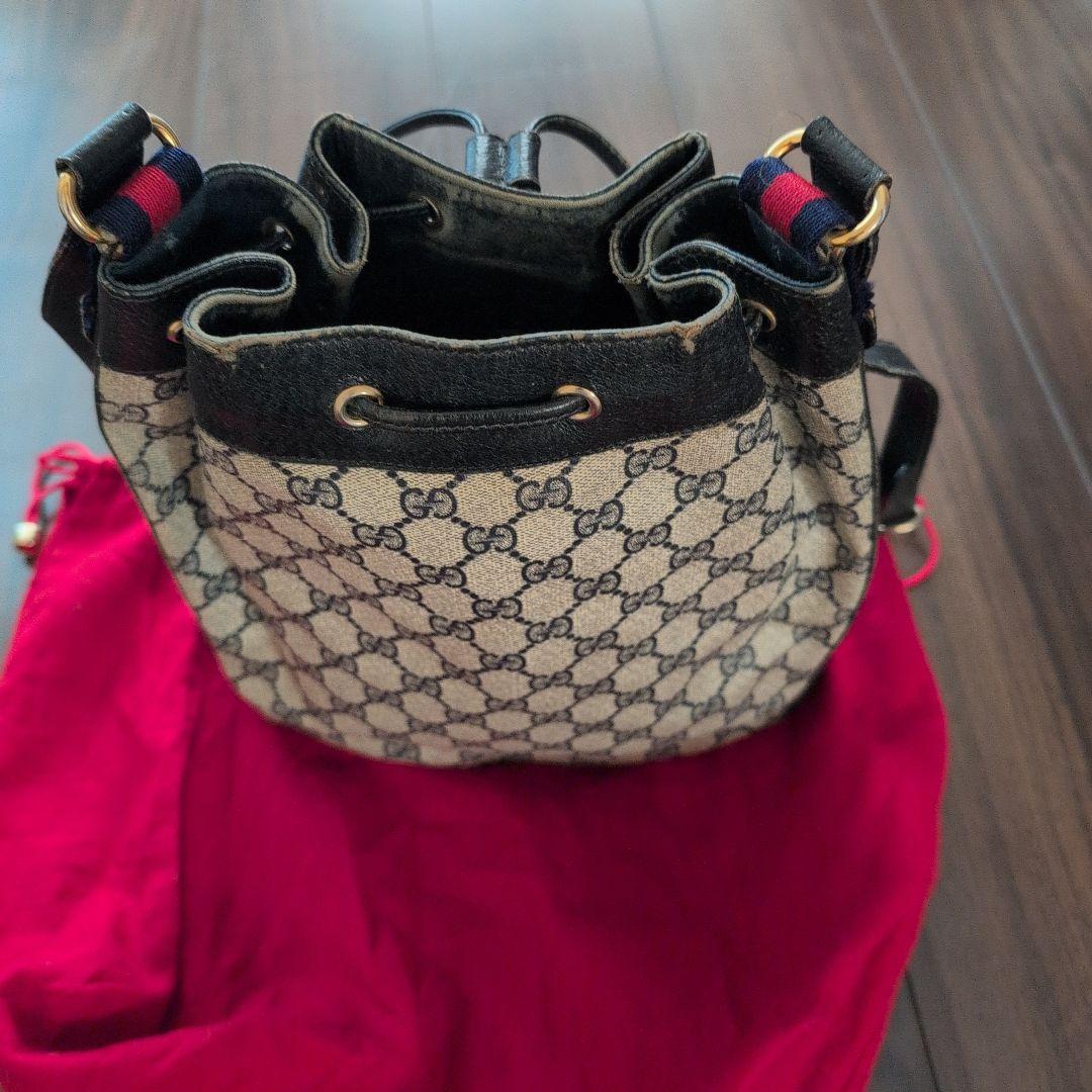 GUCCI　イタリア製　ＧＧ柄 ショルダーバッグ 保存袋付き
