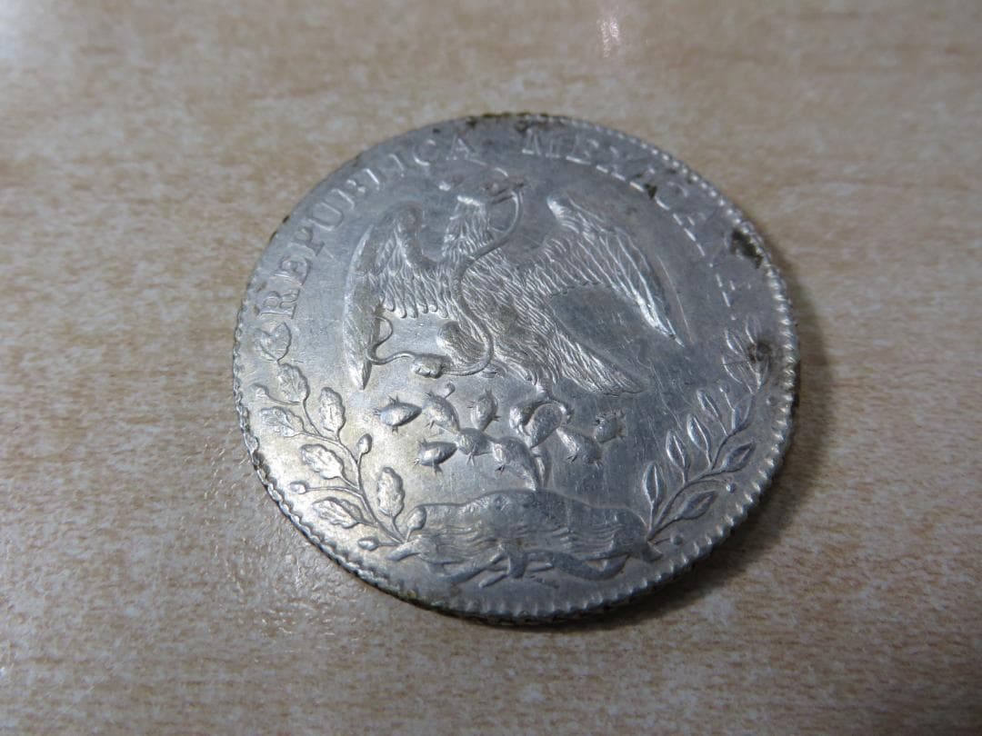 メキシコ 貿易銀 8レアル銀貨 リベルタッド帽と光線 1882年 - メルカリ
