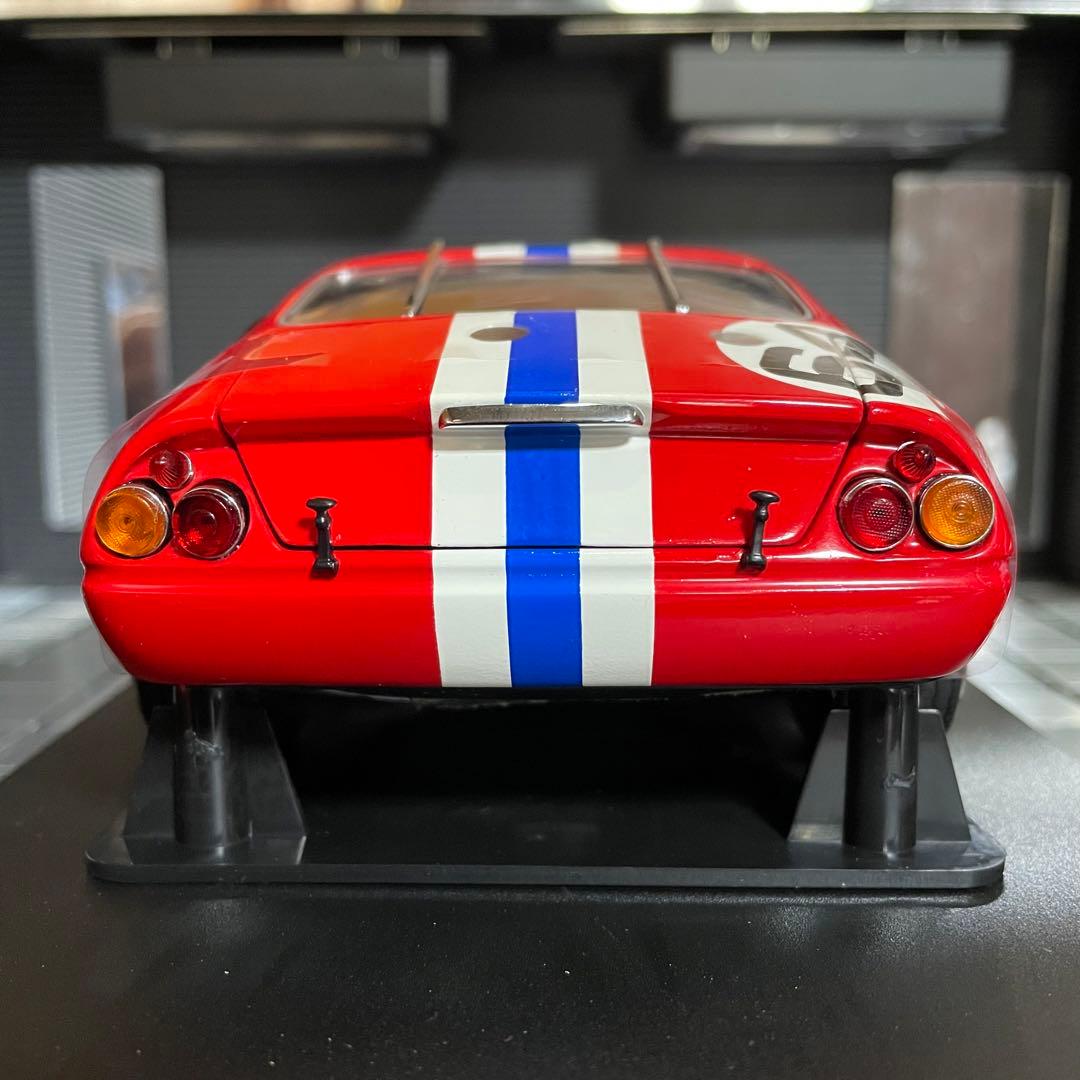 絶版新品 京商 1/18 フェラーリ 365 GTB/4
