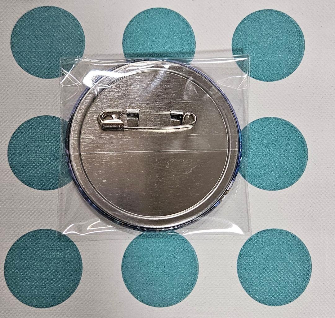 新品】初音ミク マルイ マッド ハロウィン パーティー KAITO 缶バッジ