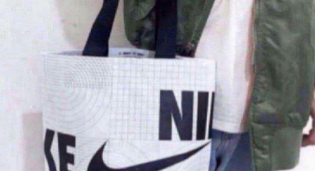 Sサイズ30枚NIKE ナイキ 紙袋 ショッピングバッグ ショッパー新品