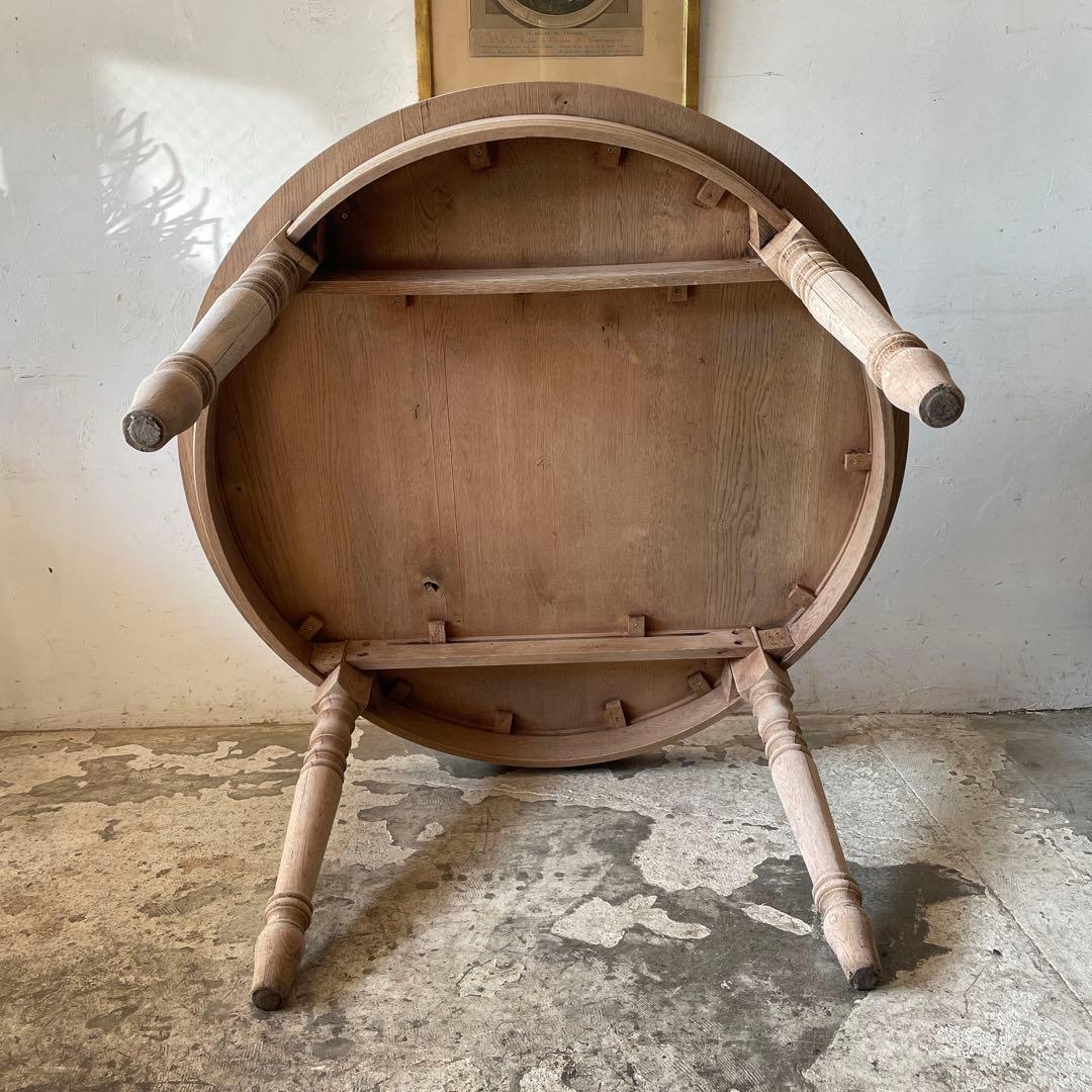 ビンテージ　ラウンドダイニングテーブル　 剥離