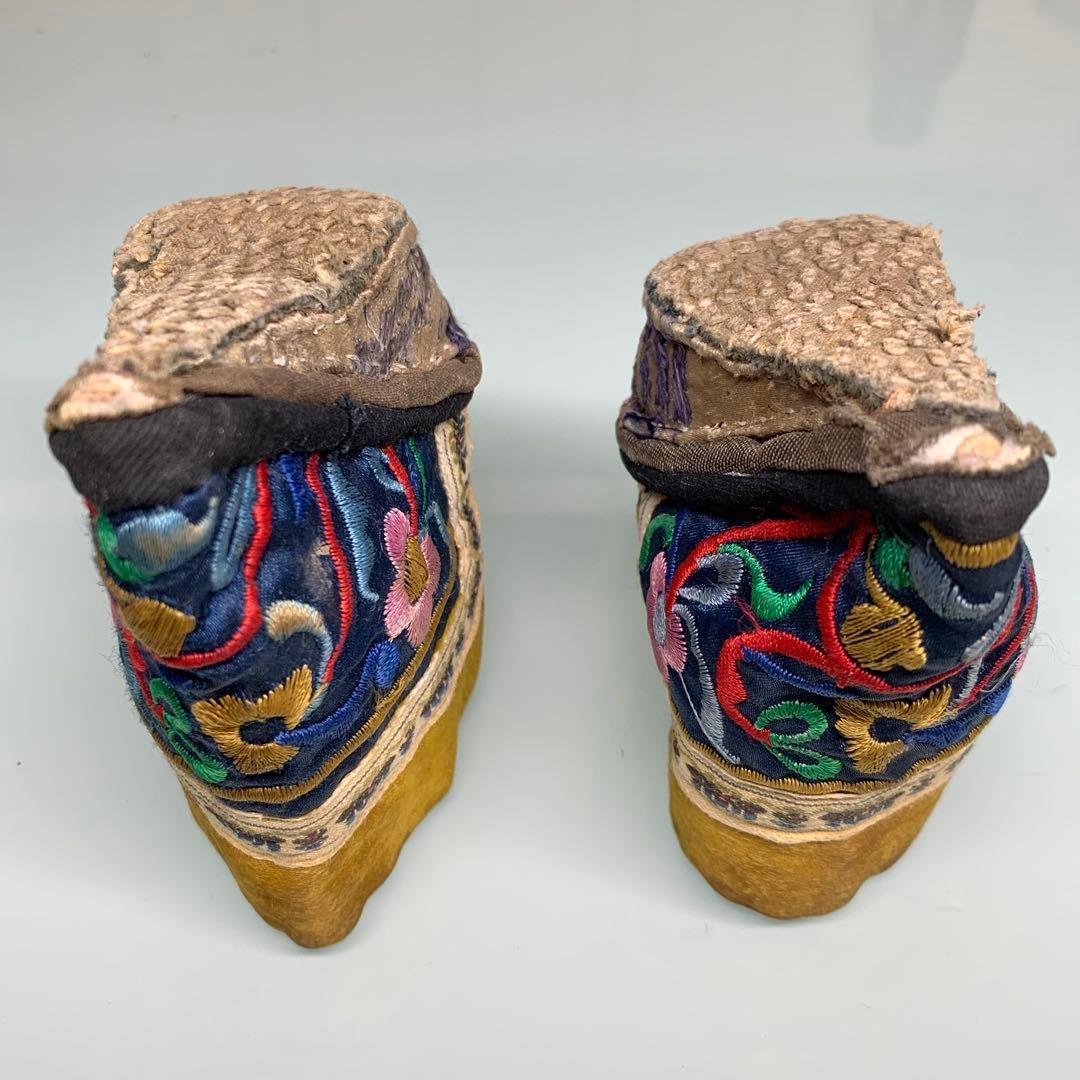 旧家蔵出 時代物 中国清代のアンティーク 貴族家三寸金蓮 女性の靴