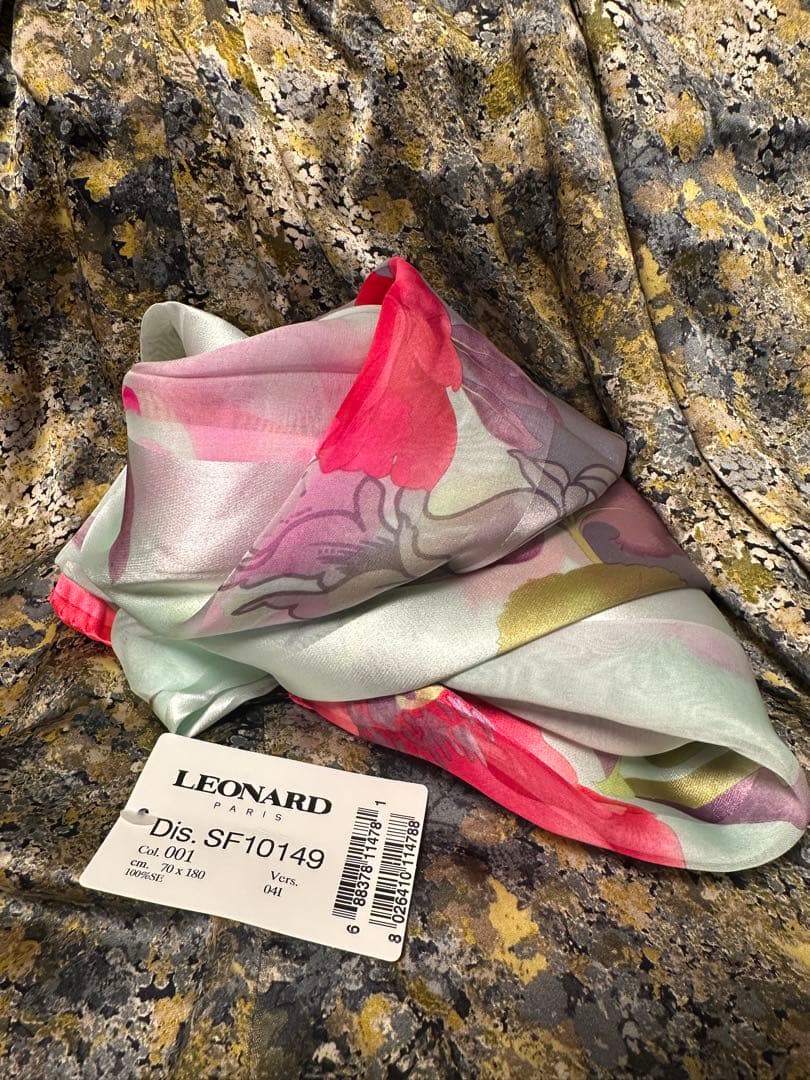 1-42 外貨まとめ 古銭 雑銭 香港ドル 中国 ペンス ユーロ総重量2.5キロ