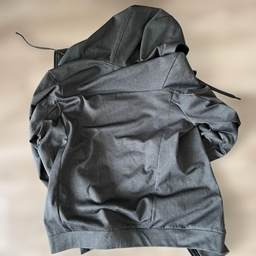 Arc'teryx ダークグレー フルジッパー パーカー