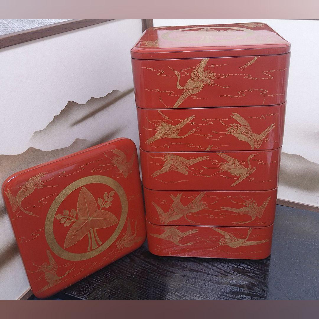 AG82 輪島塗 五段重 朱漆塗 沈金蒔絵 家紋 鶴図 厚塗り 角丸 替蓋 木箱