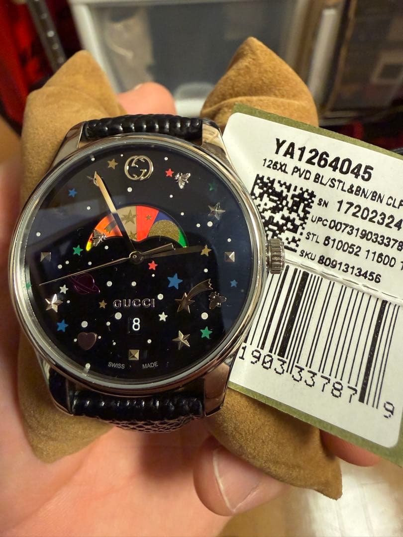 わ*し様 ジャンクGUCCI　腕時計　ムーン　ブラック　レザー　YA126404