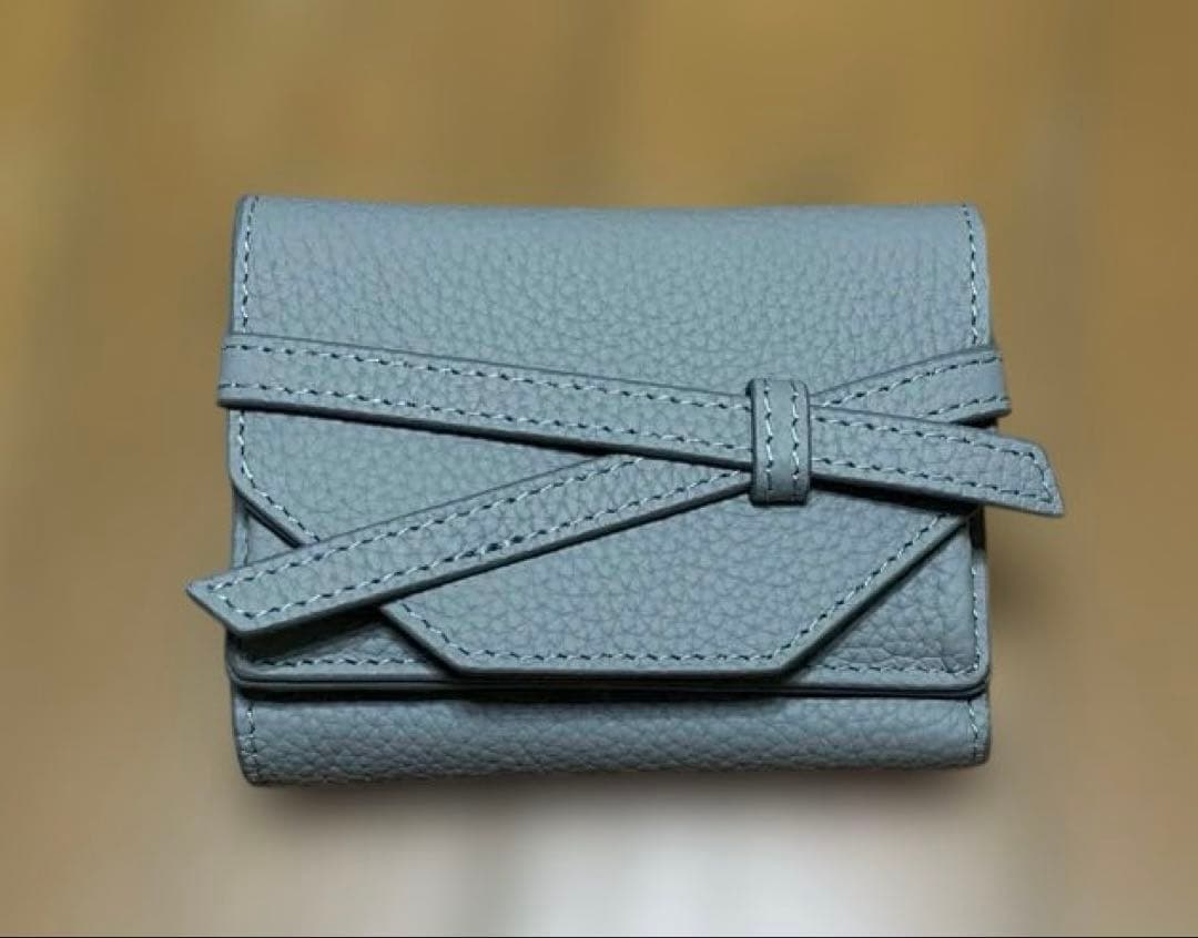 ☆新品未使用☆ TOVミニウォレット（三折り財布）
