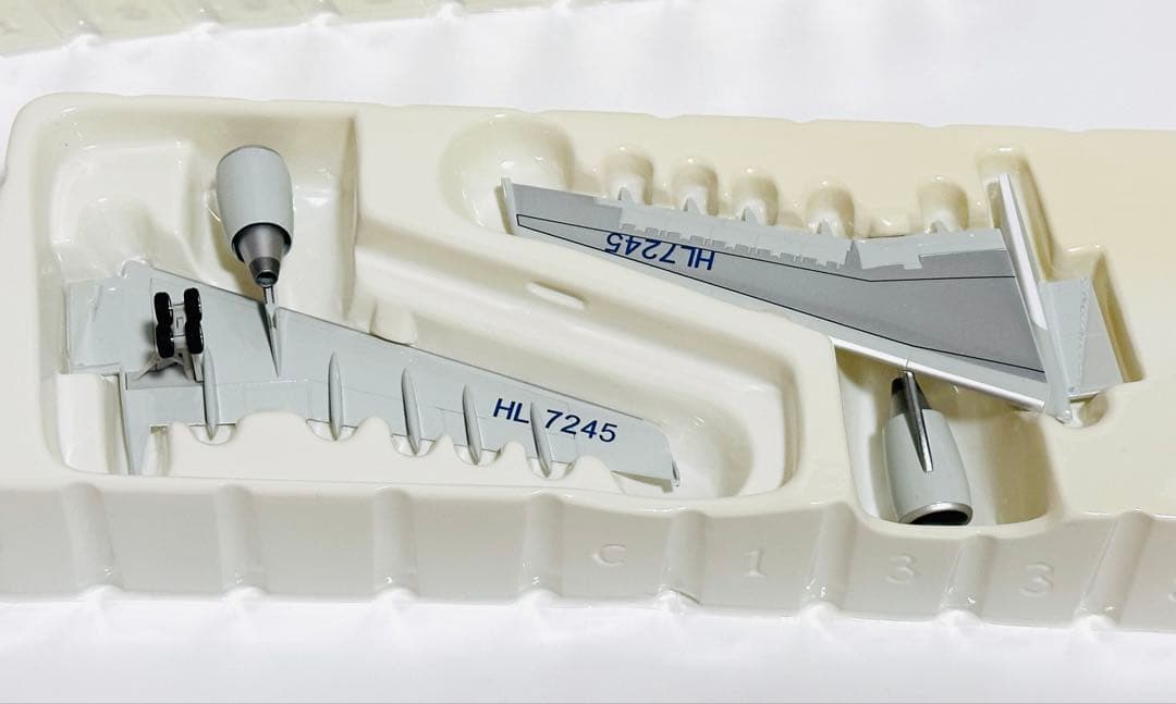 Hogan 1/200 A300B4-600大韓航空