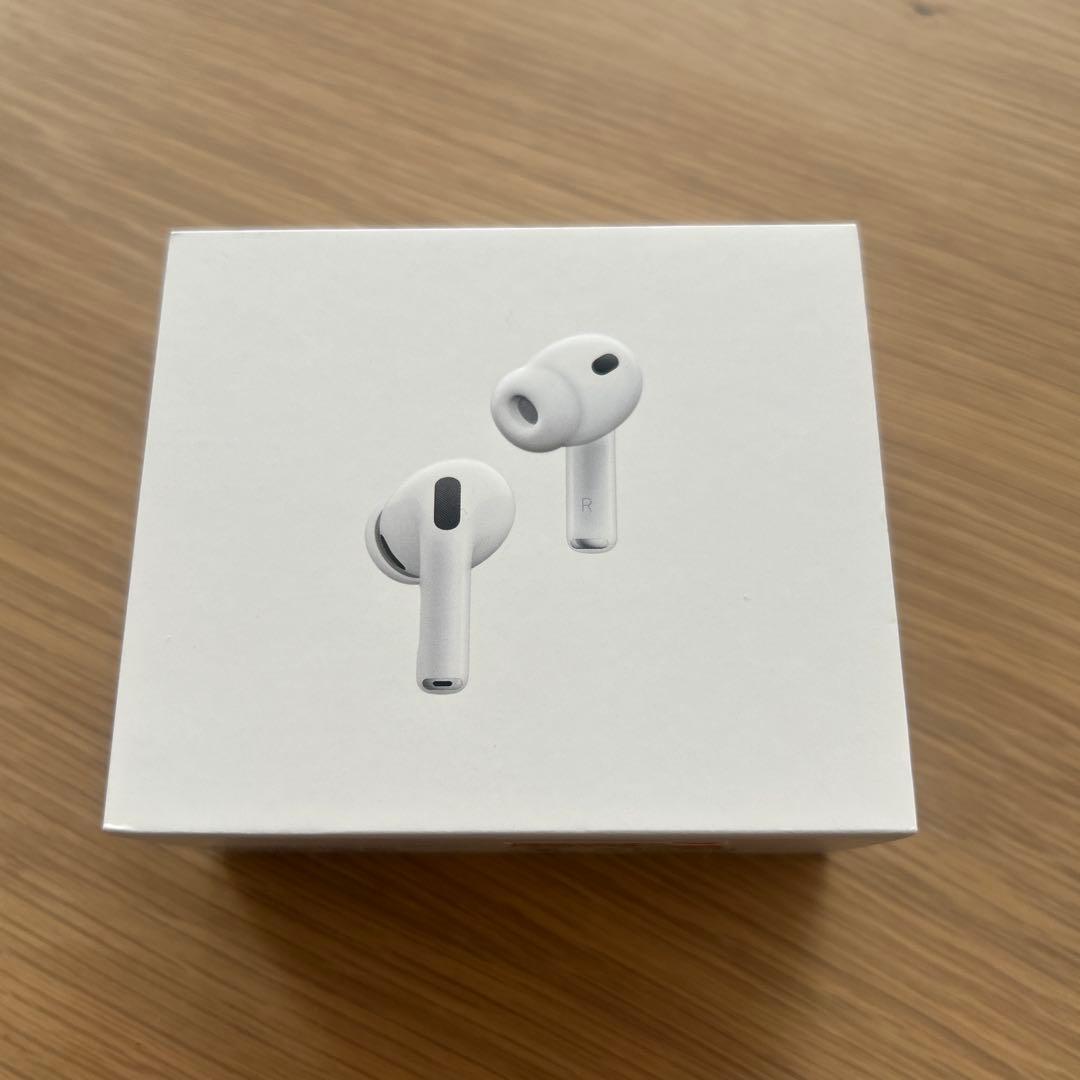 【m】AirPods Pro 3 本体 充電ケース付き 美品！AirPods Pro 3 充電ケース付き AirPods Pro 3 本体 USB-C充電