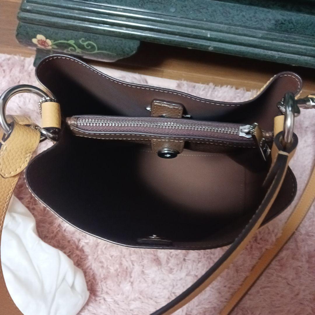 COACH マスタードイエロー ショルダーバッグ