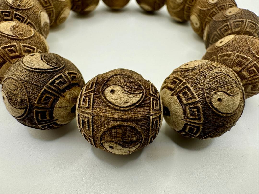 【Sarasaraさん専用】陰陽 ブレスレット とサチャロカクウォーツのセット