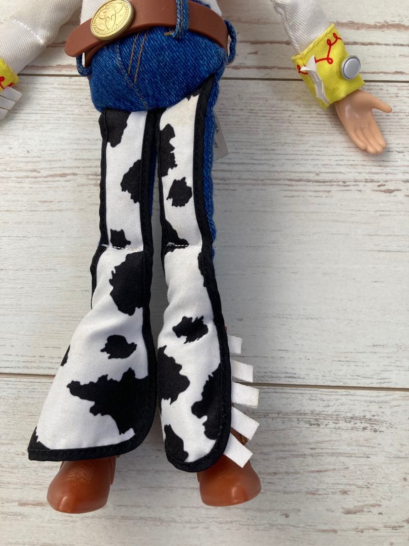 トイストーリー　リアルサイズトーキングフィギュア　ウッディ　バズ　ジェシー