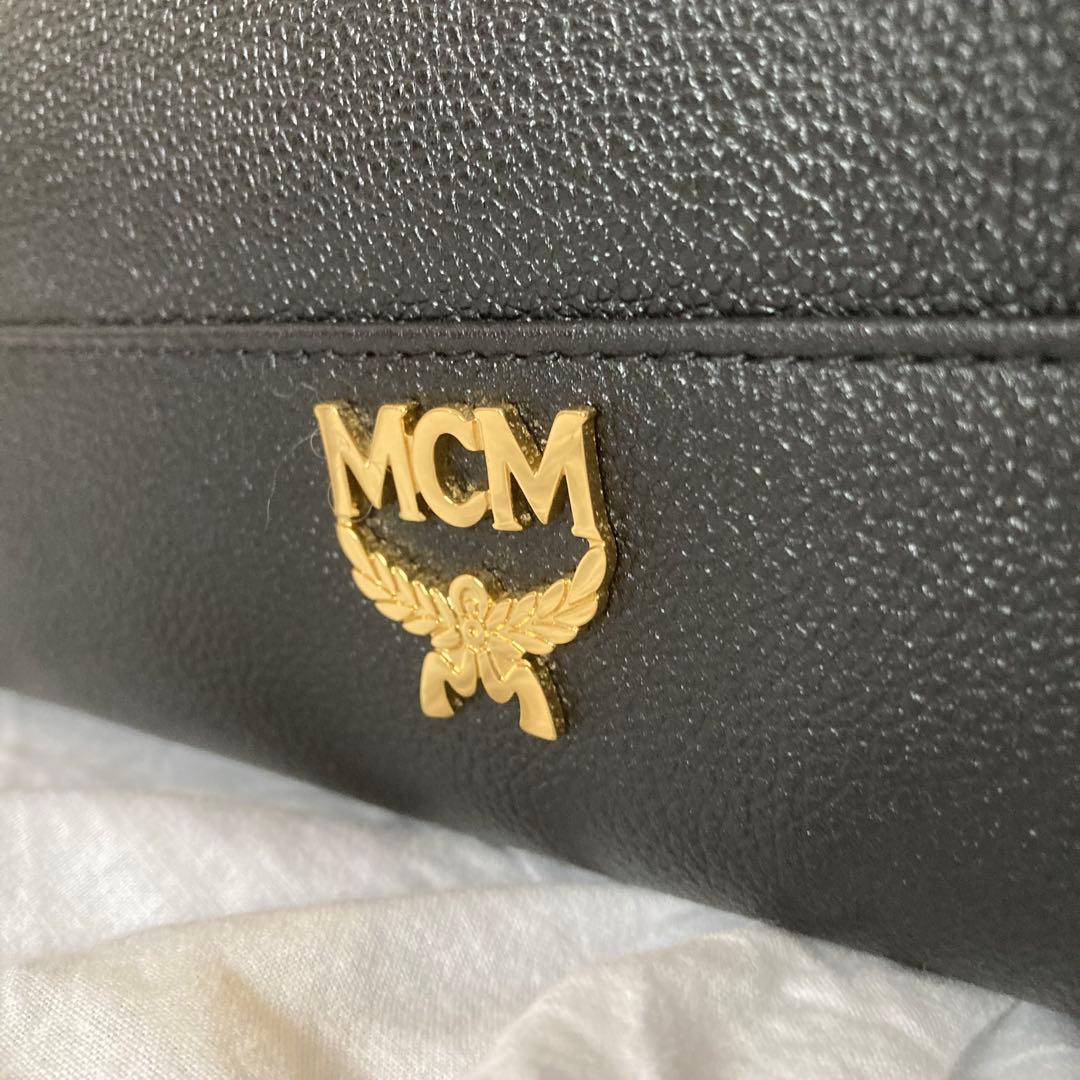 未使用品　MCM　ハンドバッグ　オールレザー　ロゴプレート　ボストン　保存袋付