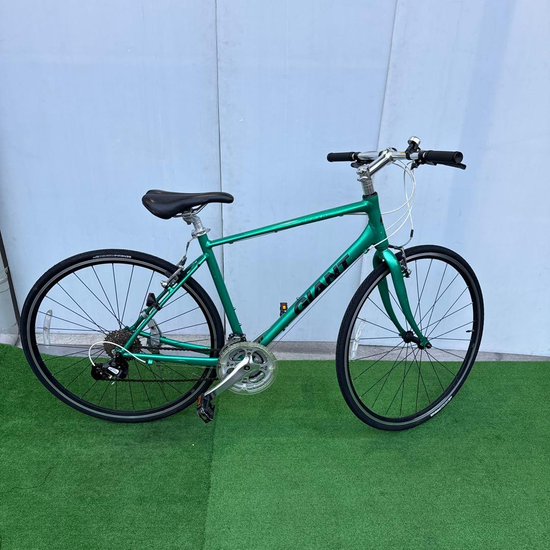 GIANT クロスバイク Mサイズ