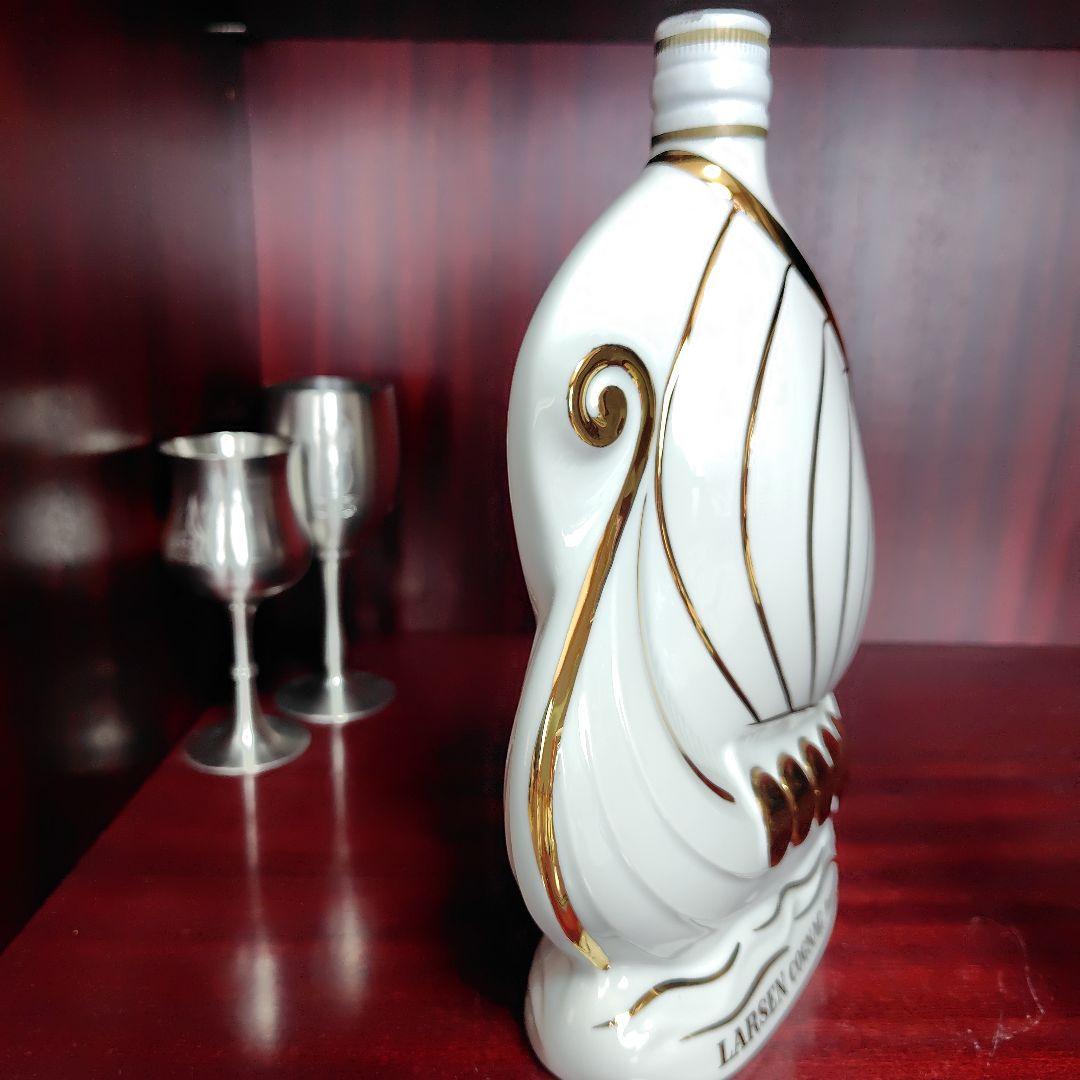 LARSEN コニャック 750ml ユニークボトル 【公式通販】 LARSEN