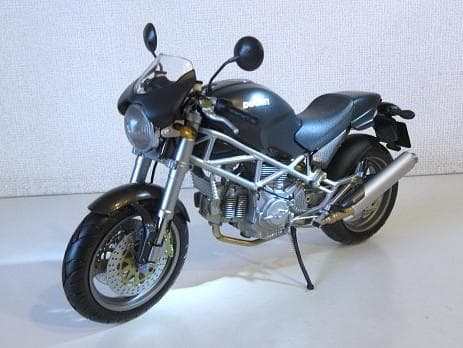 特価 MINICHAMPS (1/12) ドゥカティ MONSTER