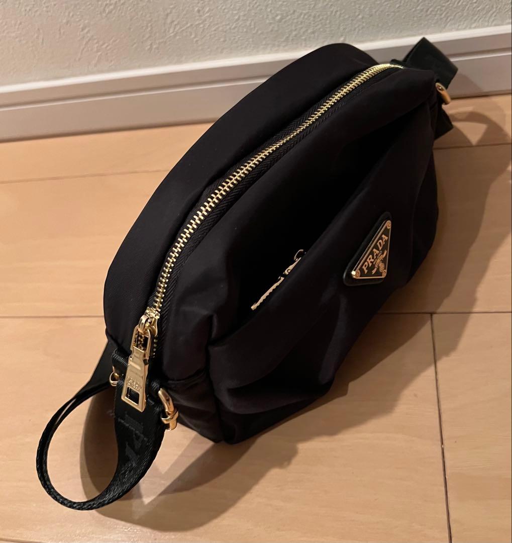 お値下げ中♡早い者勝ちPRADA ブラックショルダーバッグ　新品未使用♡