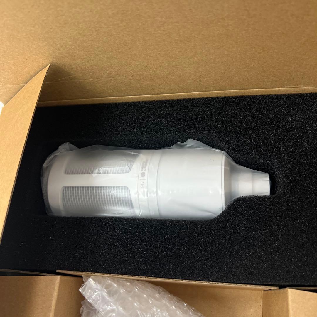 511286 新品　オーディオテクニカ AT2020 CWH コンデンサーマイク