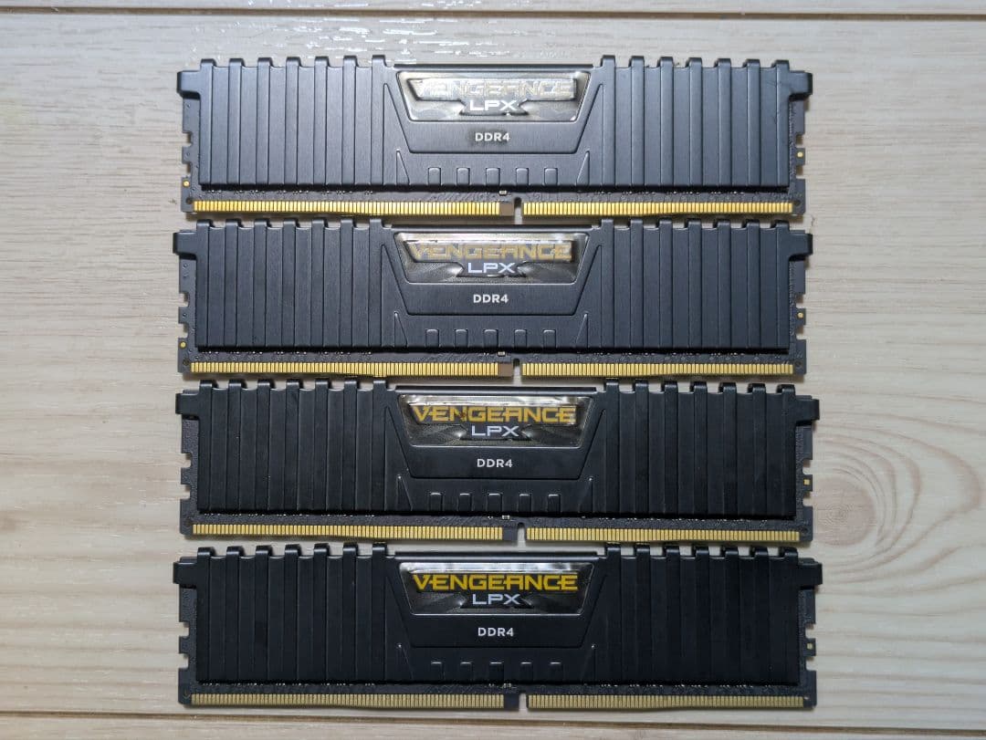 Corsair Vengeance LPX DDR4 メモリー 4枚セット VENGEANCE® LPX 128GB (4 x 32GB) DDR4 DRAM 3200MHz C16 Memory Kit