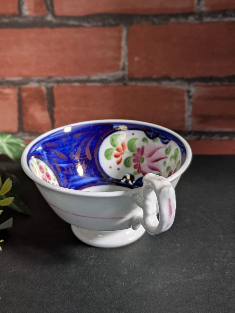 イギリス アンティーク ハンドペイント カップ＆ソーサー - メルカリ