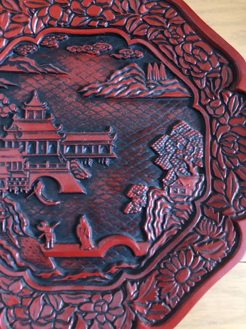 鎌倉彫　中国堆朱　お盆　木彫　工芸品　骨董品　美術品