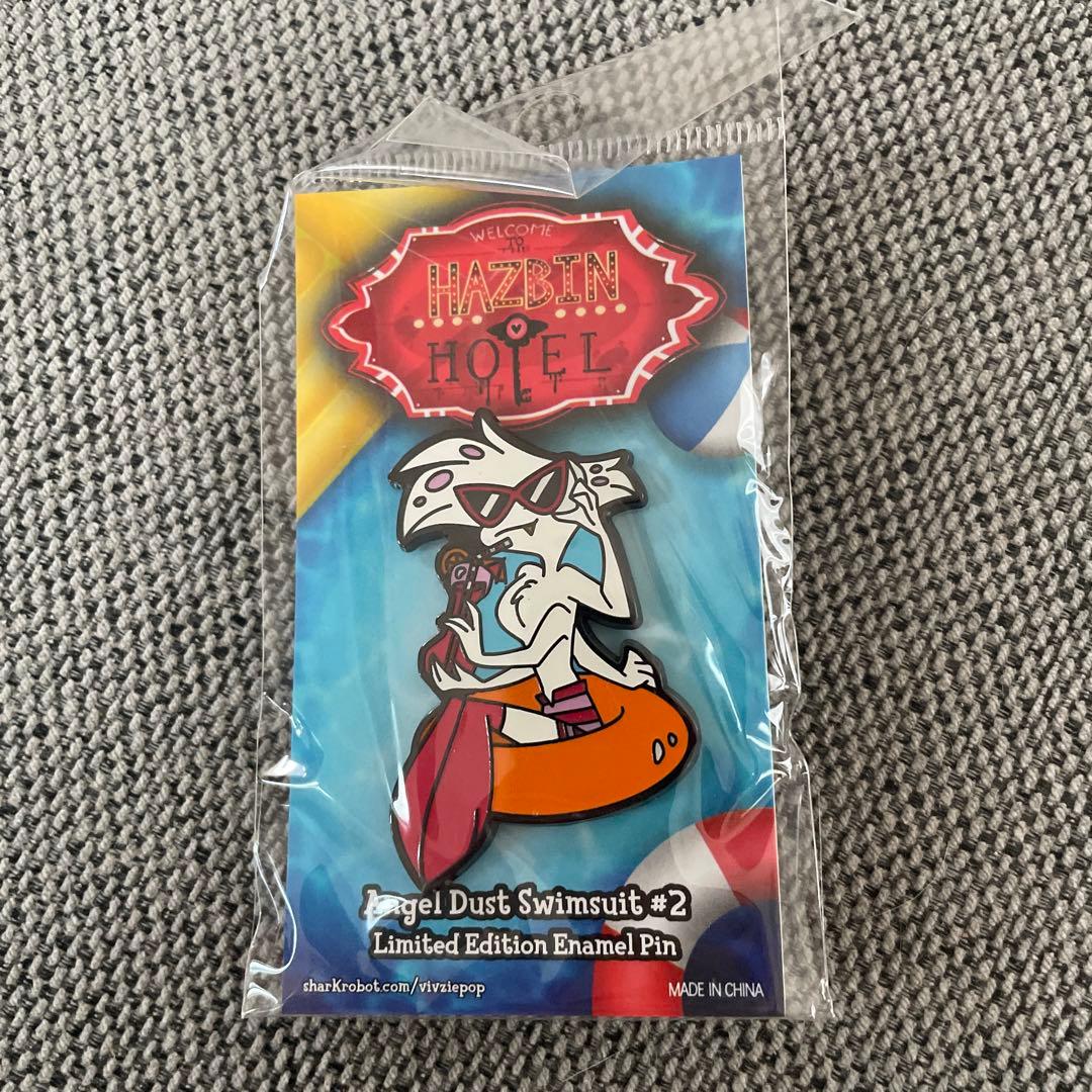 ハズビンホテル HAZBIN HOTEL ピンバッジ 水着 チャーリー