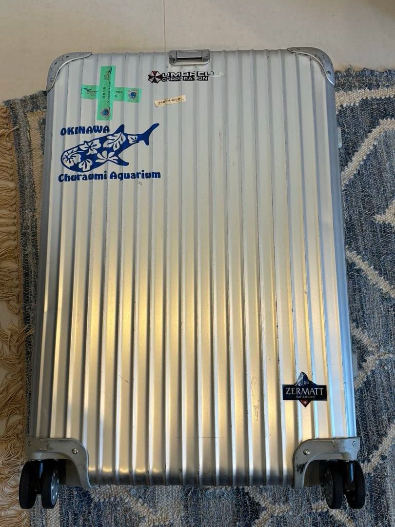 RIMOWA リモワ アルミ 大型 スーツケース シルバー（キャスター1つ欠損） RIMOWA 良い アルミニウム キャリーケース RIMOWA アルミニウム