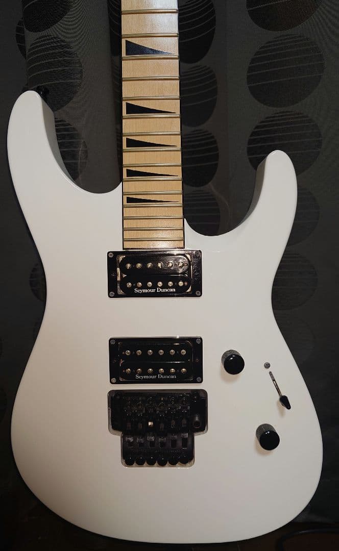 jackson　dk2m（ピックアップ無しにしたので値下げ中）