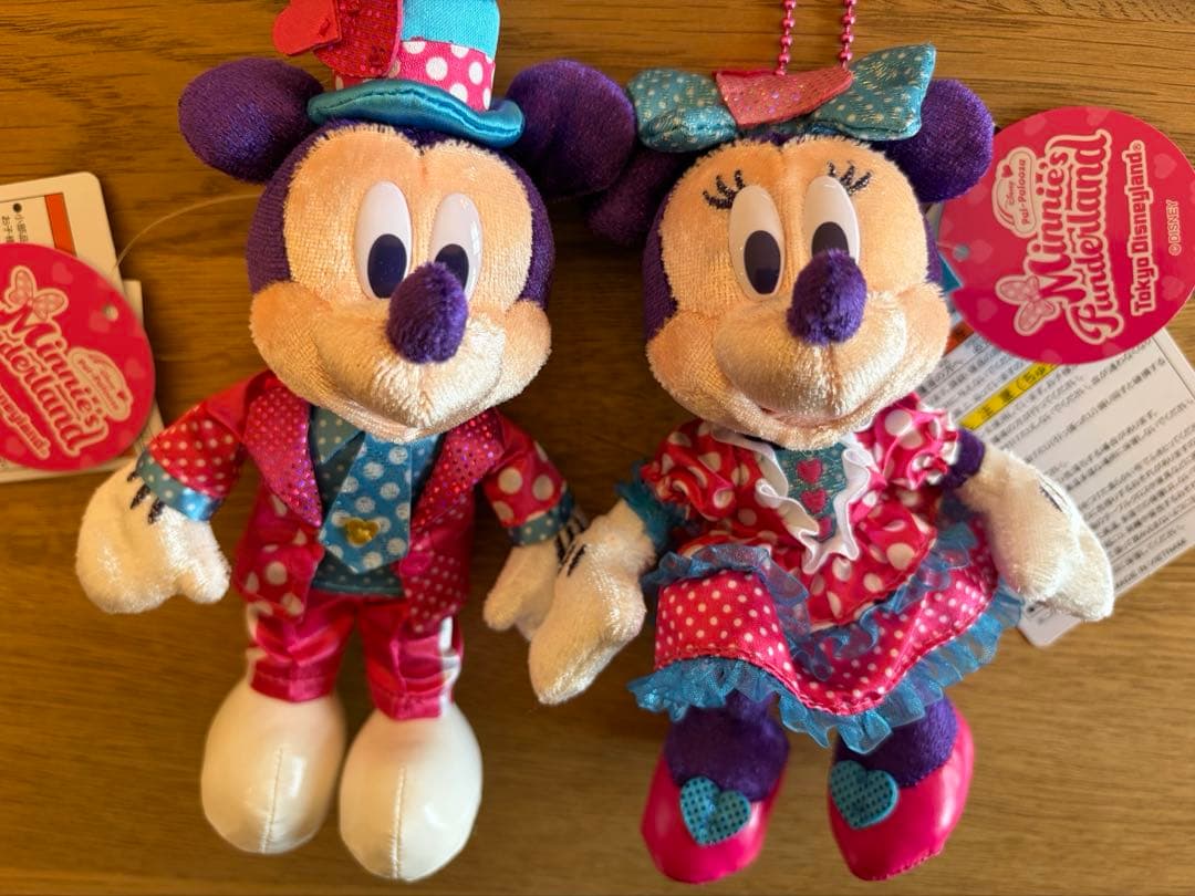 新品タグ付き ミニー・ミッキー ぬいぐるみバッジ ミニパル ファン
