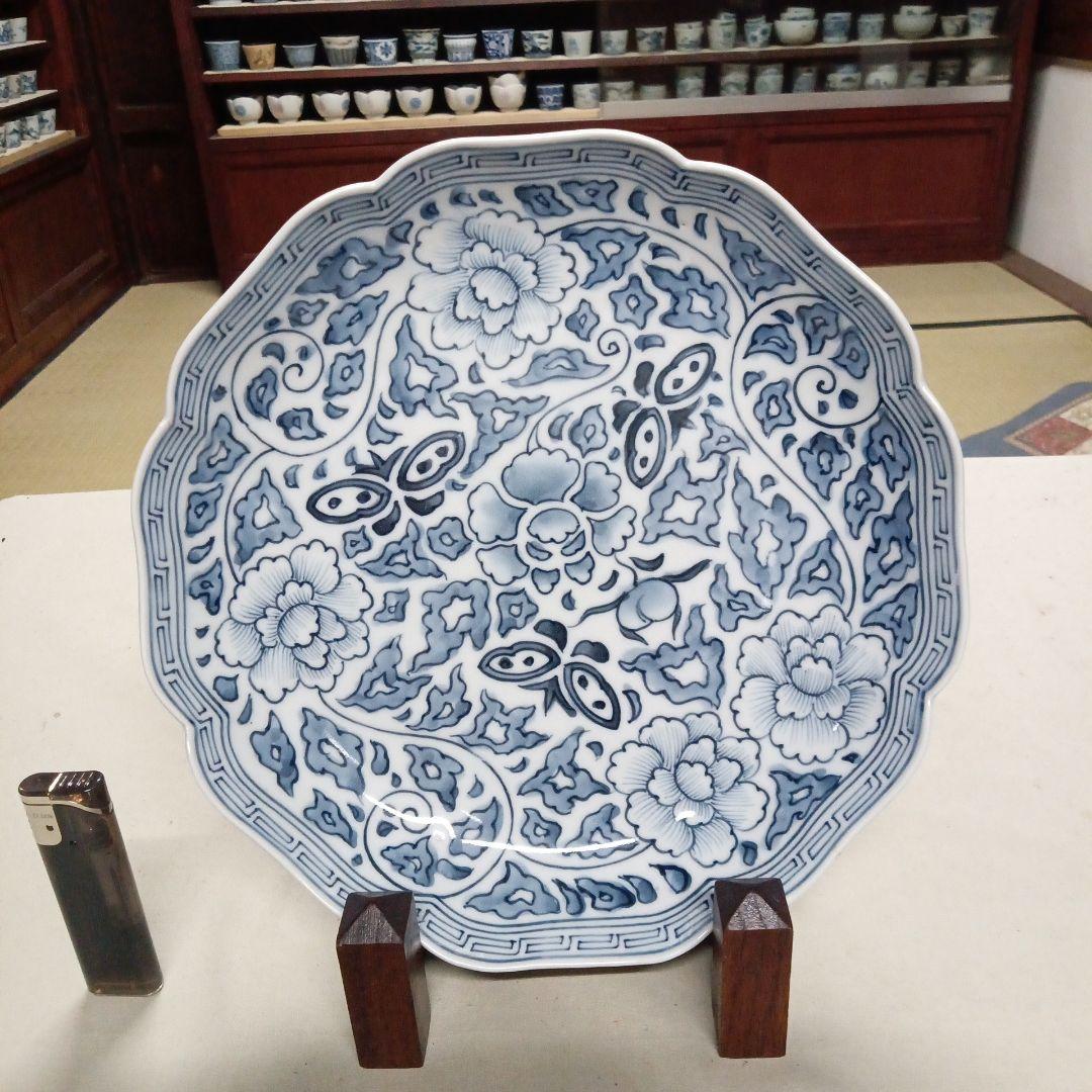 青白磁 八角形 花柄 陶磁器　図変わり八寸皿　　やや甘て大化年製　完品