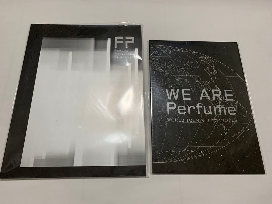匿名配送】Perfume パンフレット 写真集 13冊 まとめ売り - メルカリ
