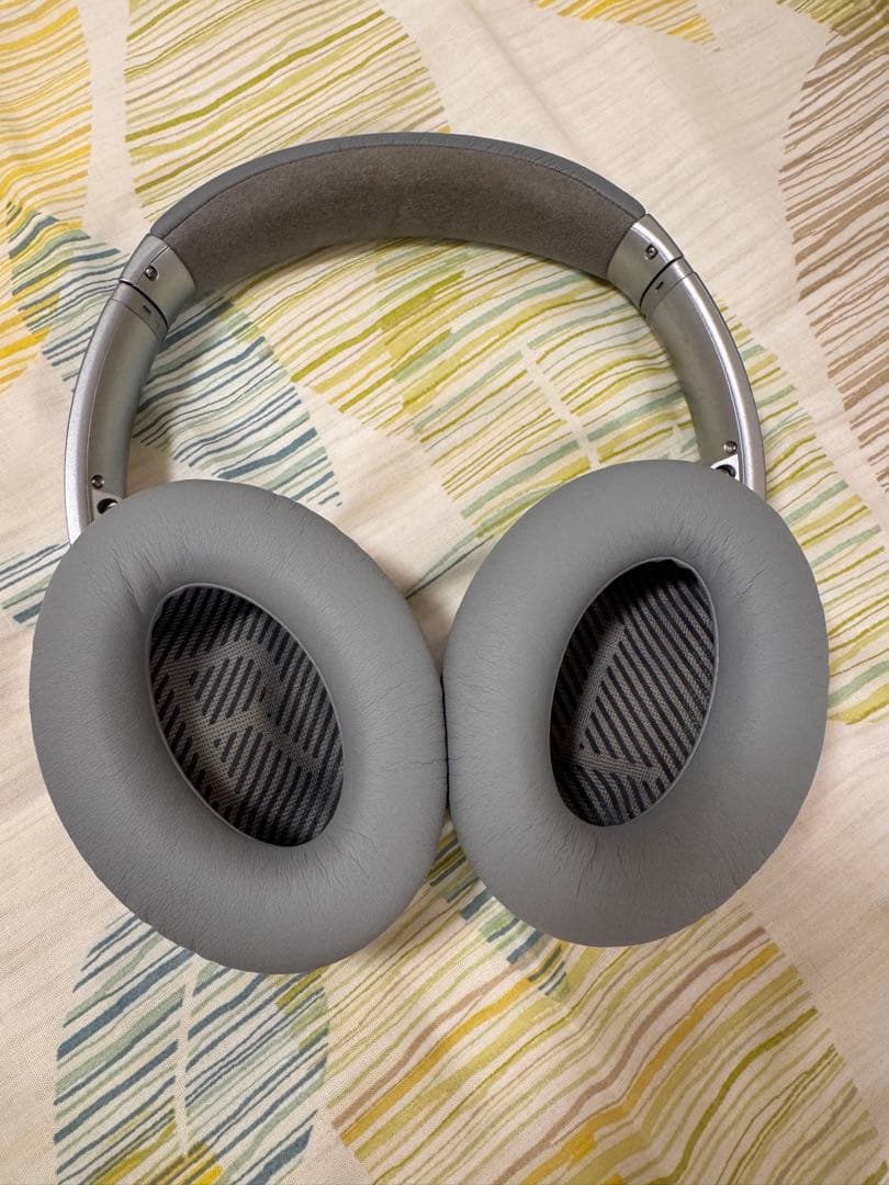 Bose ワイヤレスヘッドホン シルバー 値下げ可能