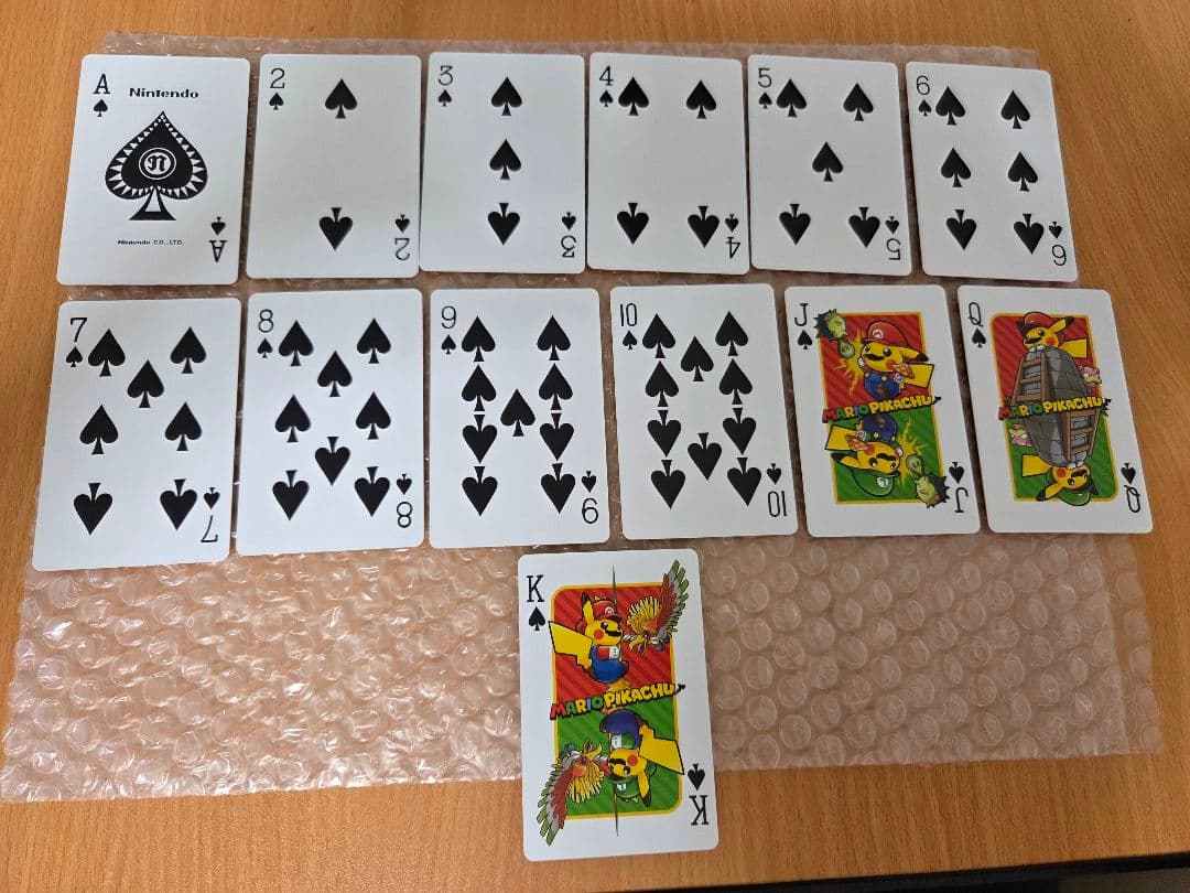 【即購入可】マリオピカチュウ トランプ