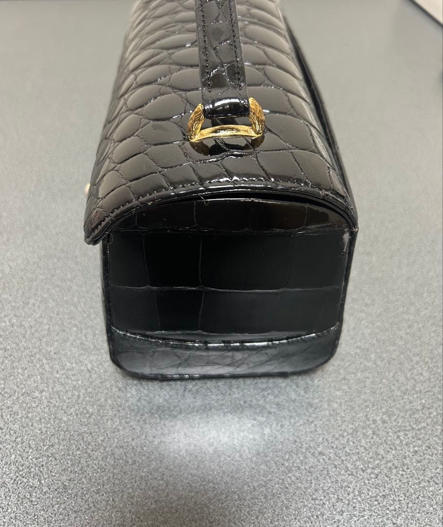 本日限り値下げ価格！クロコダイル　ワニ革　ハンドバッグ　JRA認定