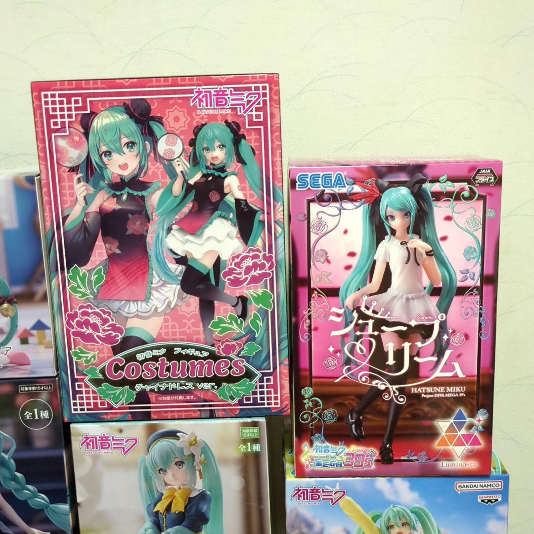 初音ミク】 初音ミク フィギュア 11種類セット まとめ売り - メルカリ