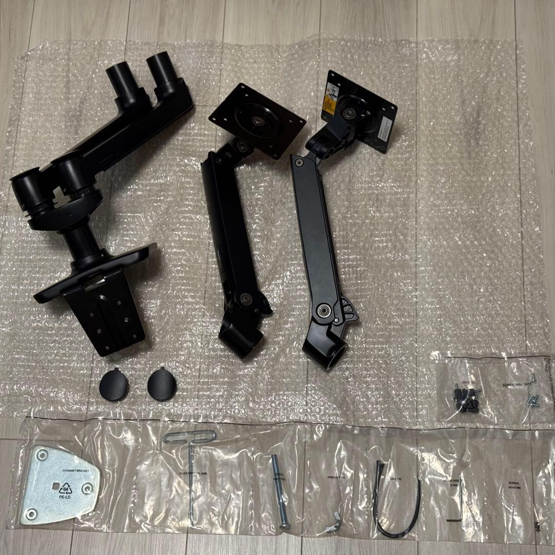 Amazonベーシック デュアルモニターアーム ブラック エルゴトロンOEM