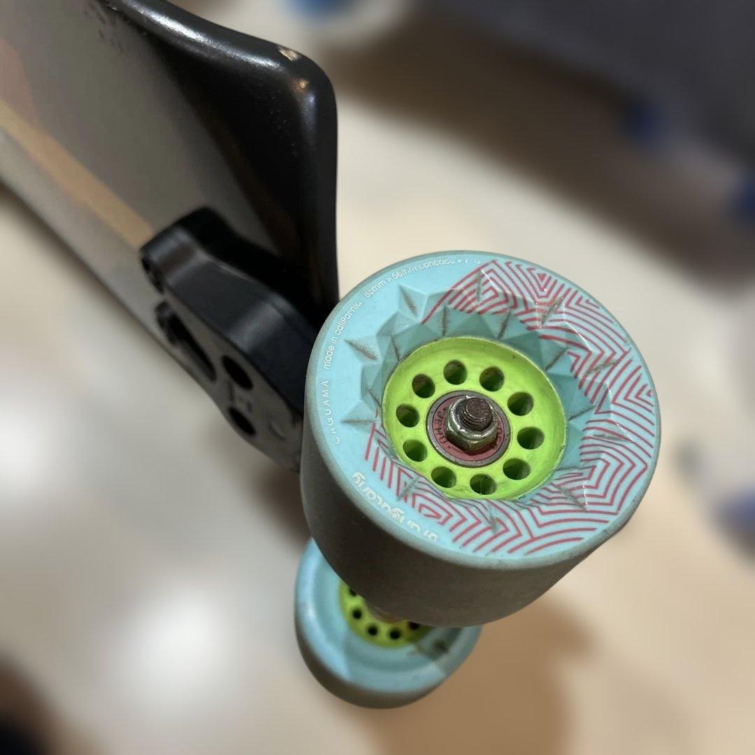 ローデッド　ファゾム　 ウィール、ベアリング無し