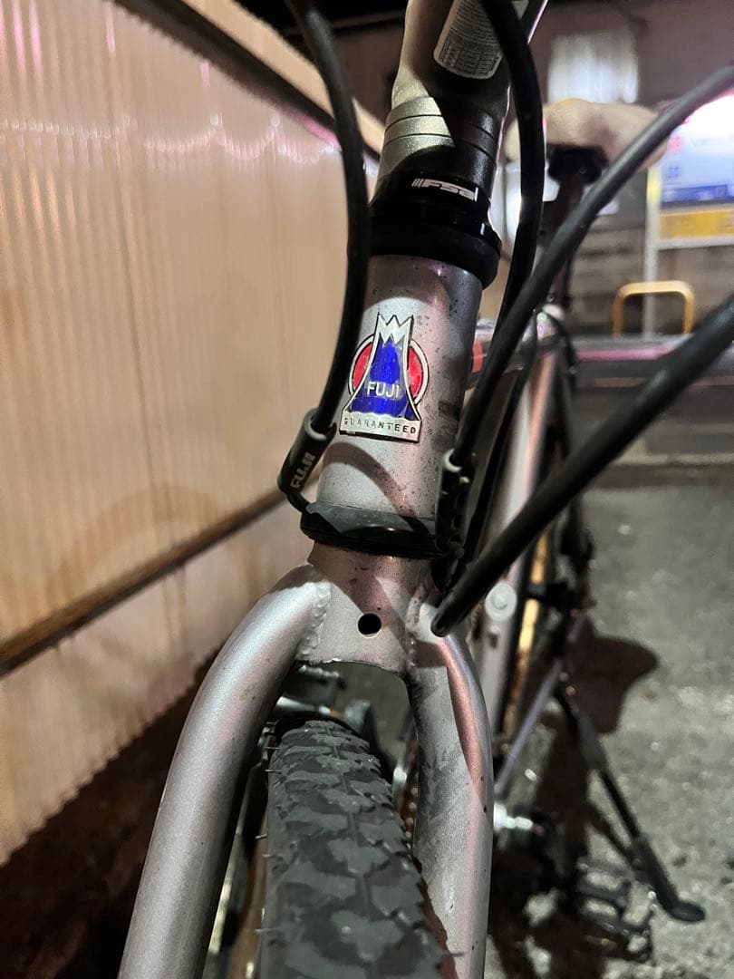 りゅうのすけ【ジャンク】Fuji Feather CXFクロスバイク