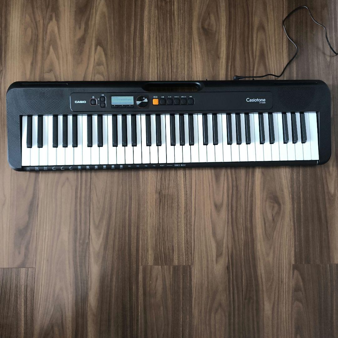 中古美品】CASIO CT-S200BK 美品】カシオ CT-S200BK ベーシック